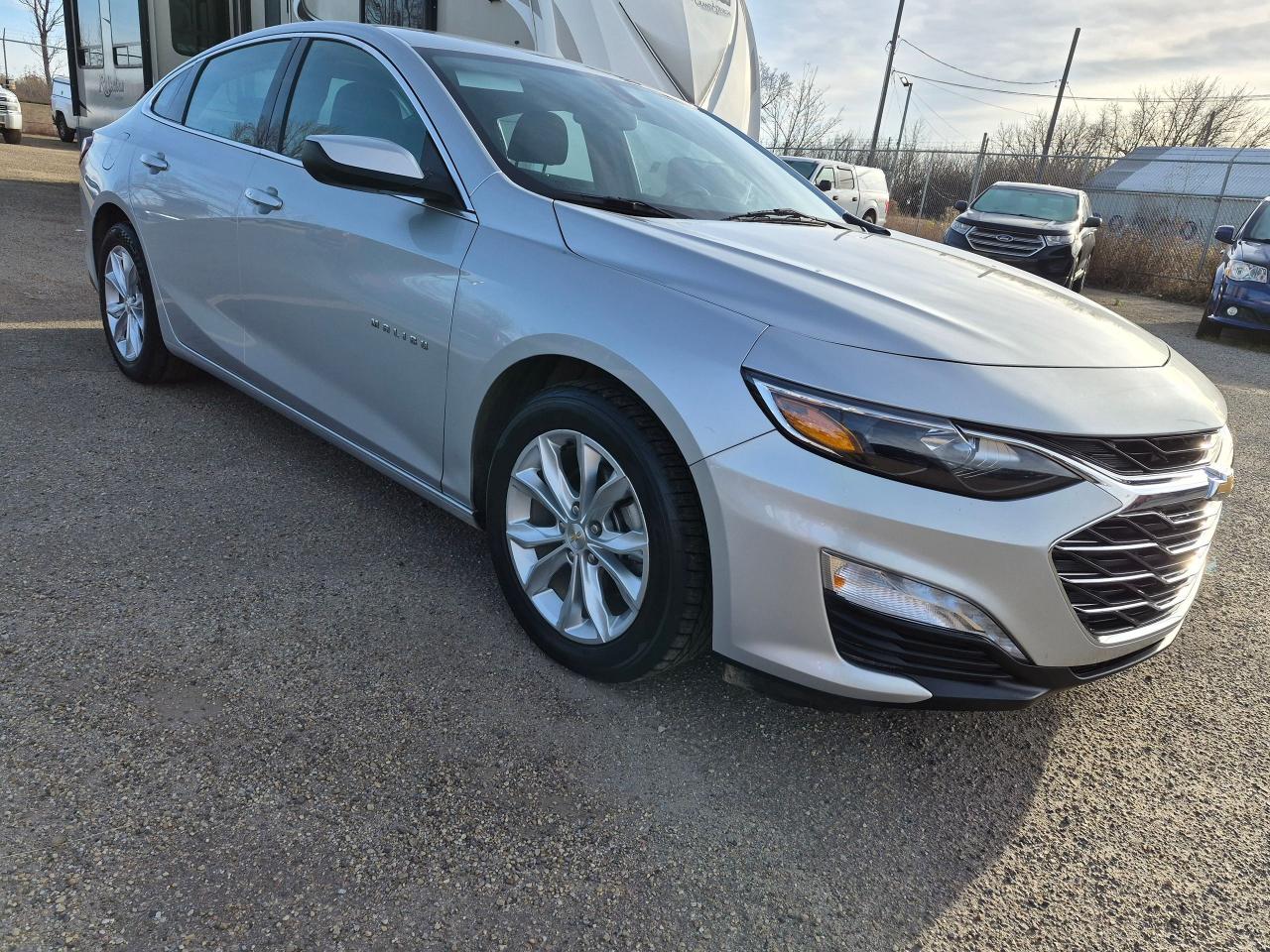 2022 Chevrolet Malibu LT, Remote, Htd Seats, BU Cam - Photo #3