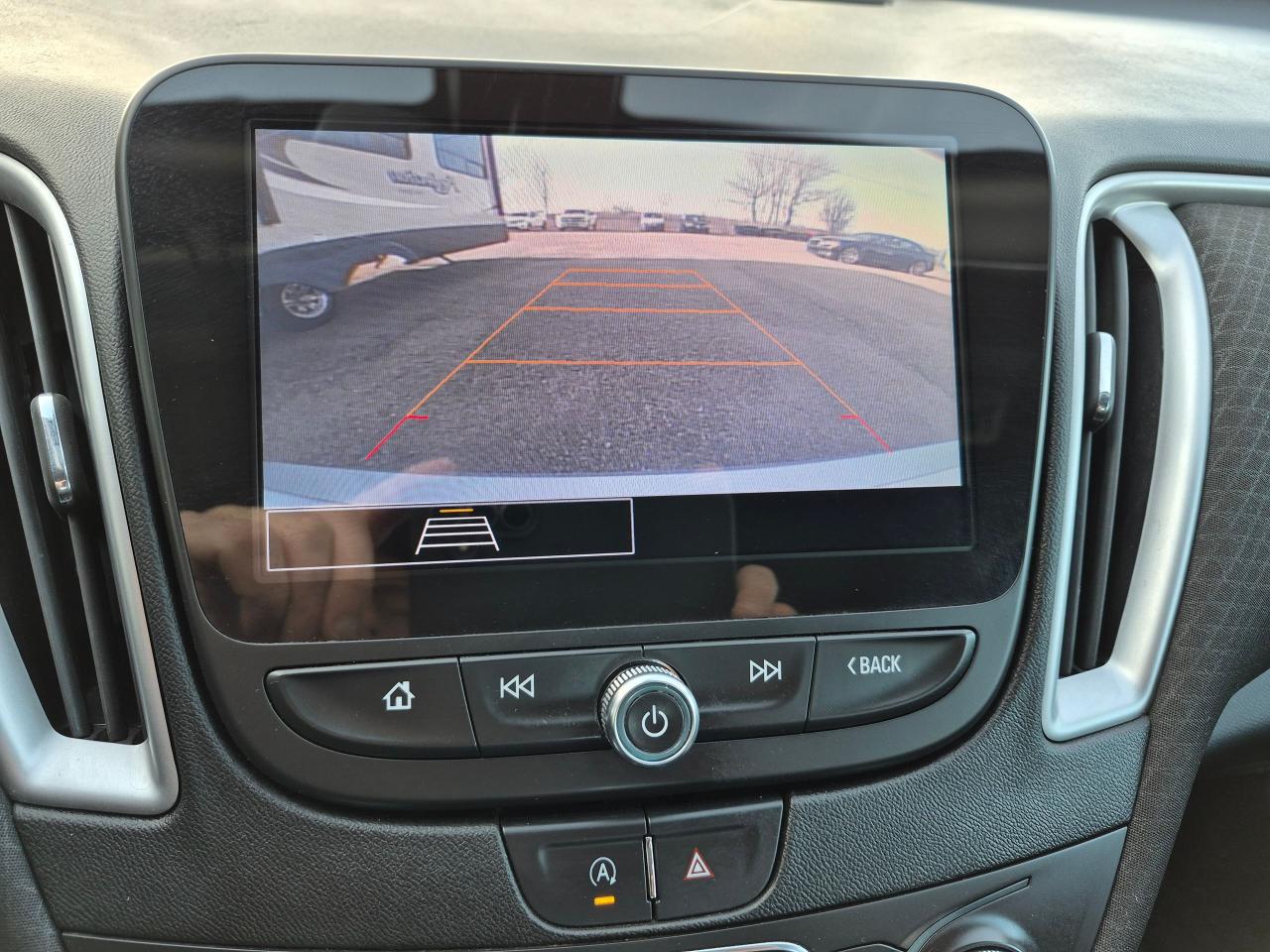 2022 Chevrolet Malibu LT, Remote, Htd Seats, BU Cam - Photo #19