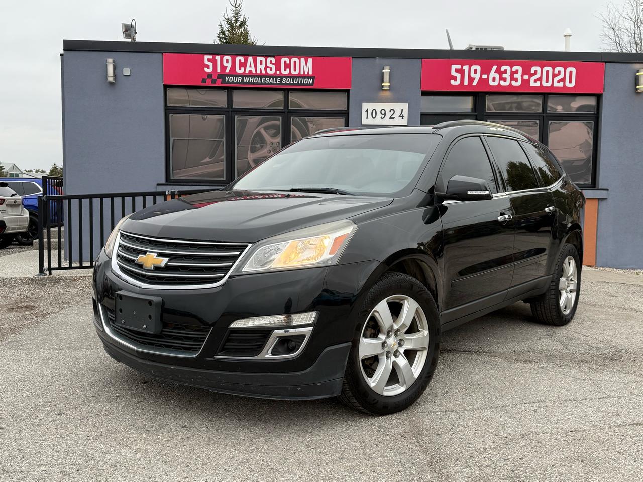 2016 Chevrolet Traverse LT | Backup Camera | Heated Seats | Sunroof