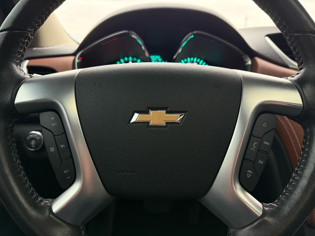 2016 Chevrolet Traverse LT | Backup Camera | Heated Seats | Sunroof Photo