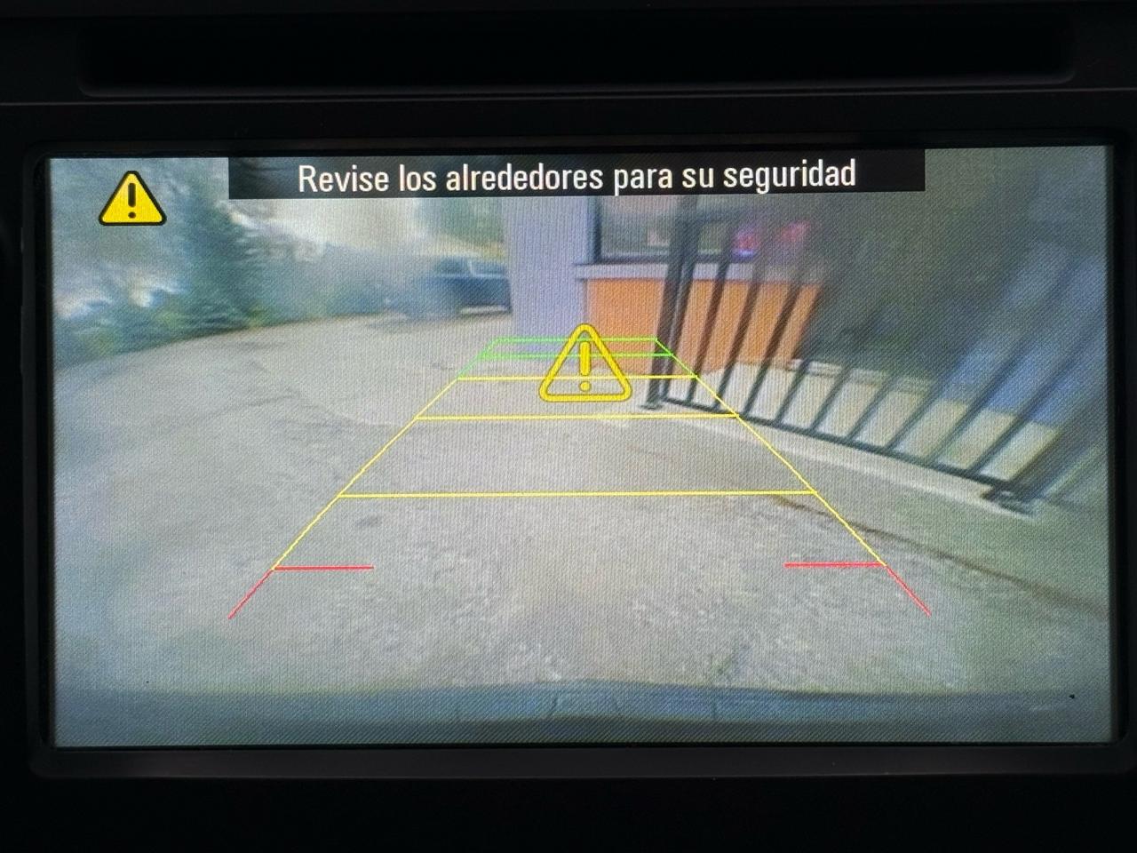 2016 Chevrolet Traverse LT | Backup Camera | Heated Seats | Sunroof Photo