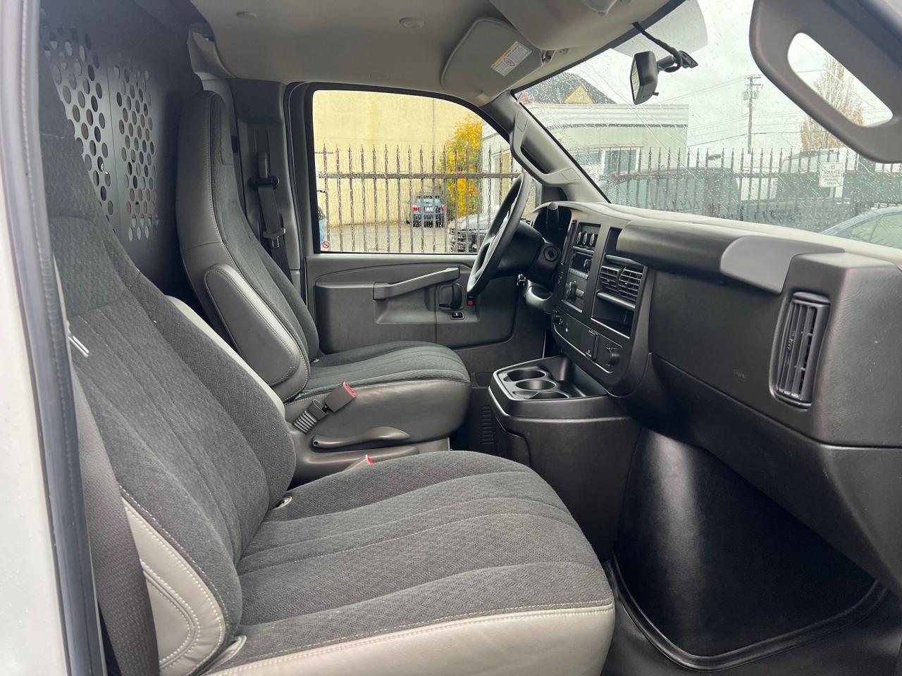 2023 GMC Savana Cargo Van RWD 2500 135" Photo11