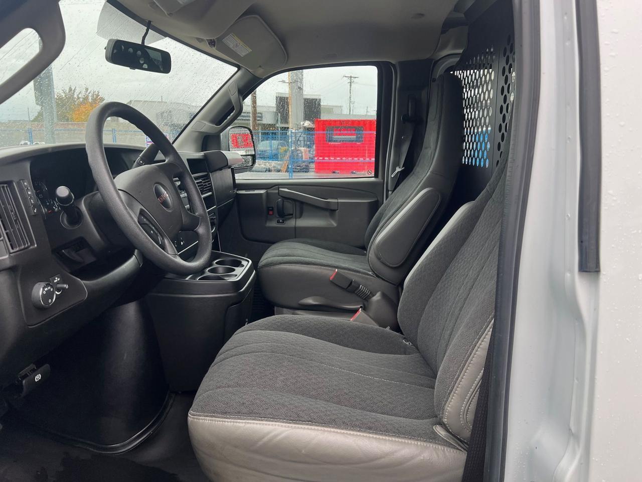 2023 GMC Savana Cargo Van RWD 2500 135" Photo12