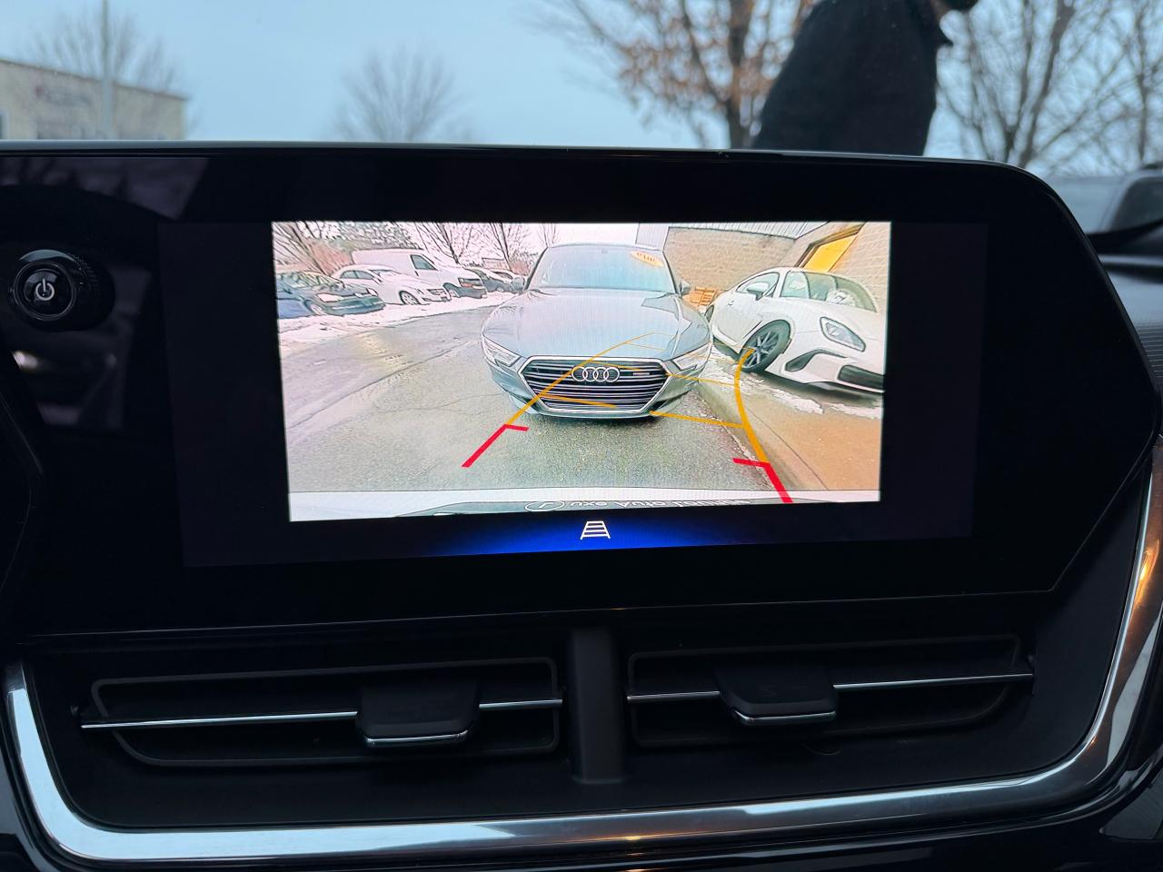 2024 Chevrolet Trax 2RS | LEATHER | SUNROOF | REMOTE START!! Photo