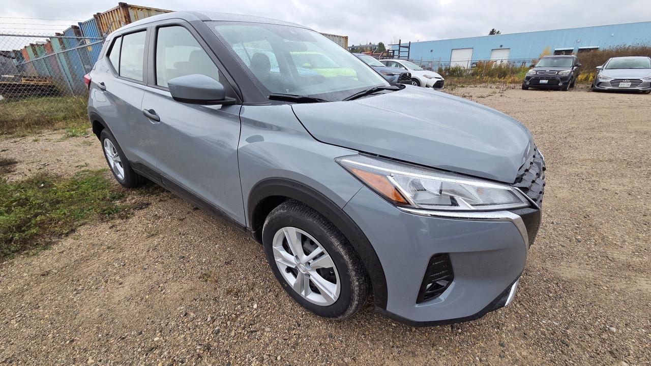 2025 Nissan Kicks S - Photo #4