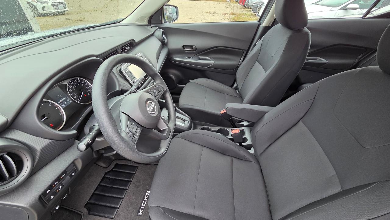 2025 Nissan Kicks S - Photo #7
