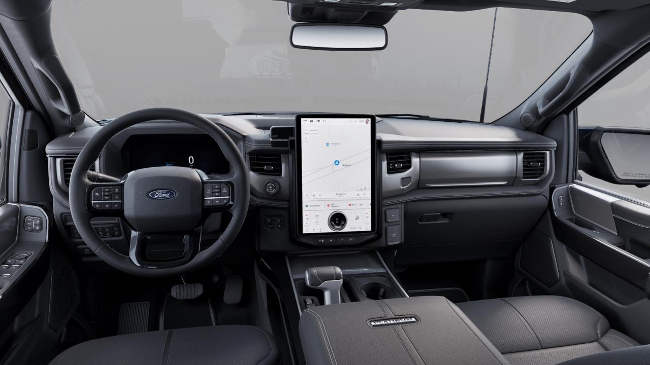 2025 Ford F-150 Lightning Platinum 4WD SuperCrew 5.5' Box Photo5