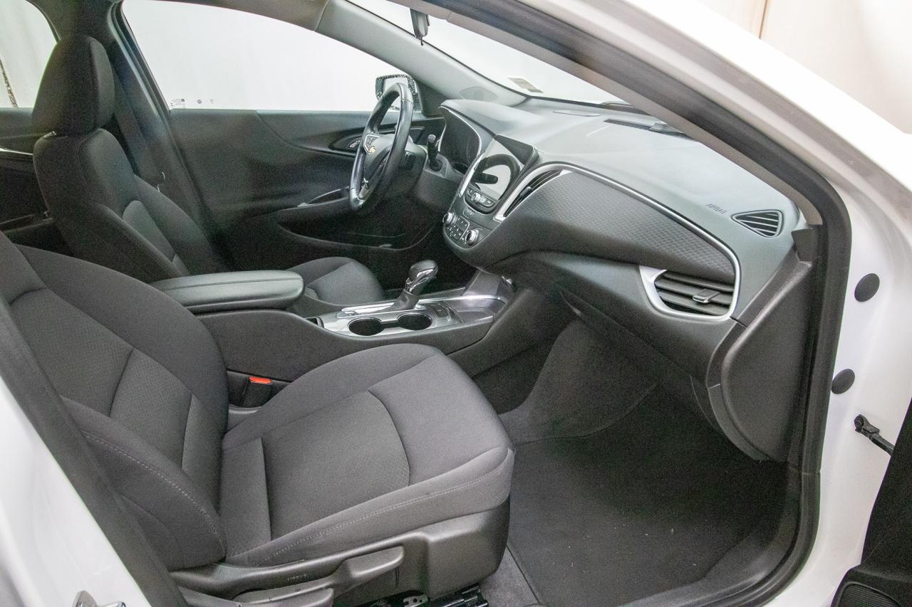 2023 Chevrolet Malibu 1LT Photo5