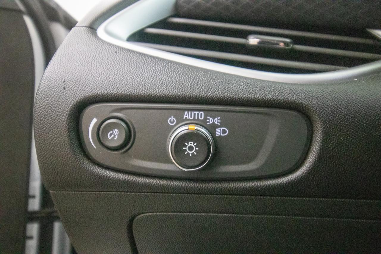 2023 Chevrolet Malibu 1LT Photo5