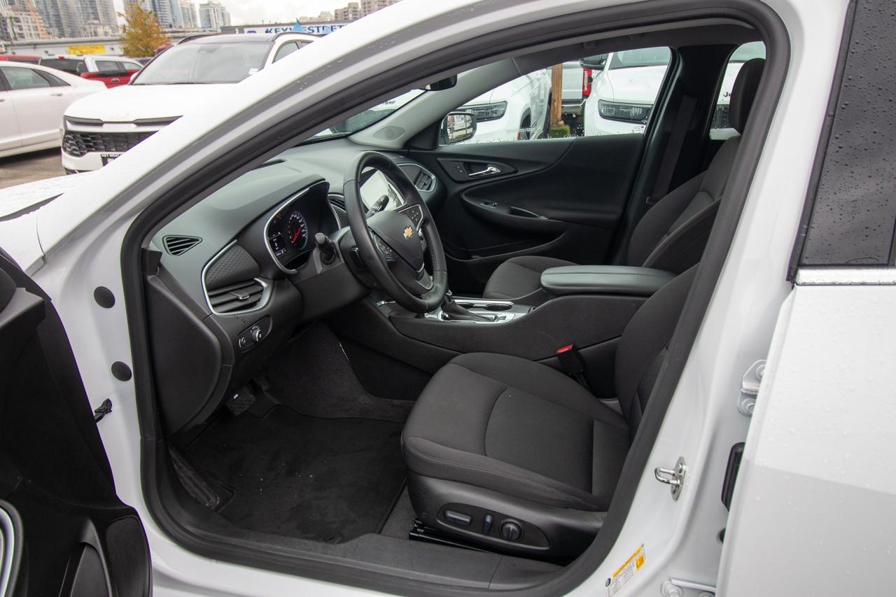 2023 Chevrolet Malibu 1LT Photo5