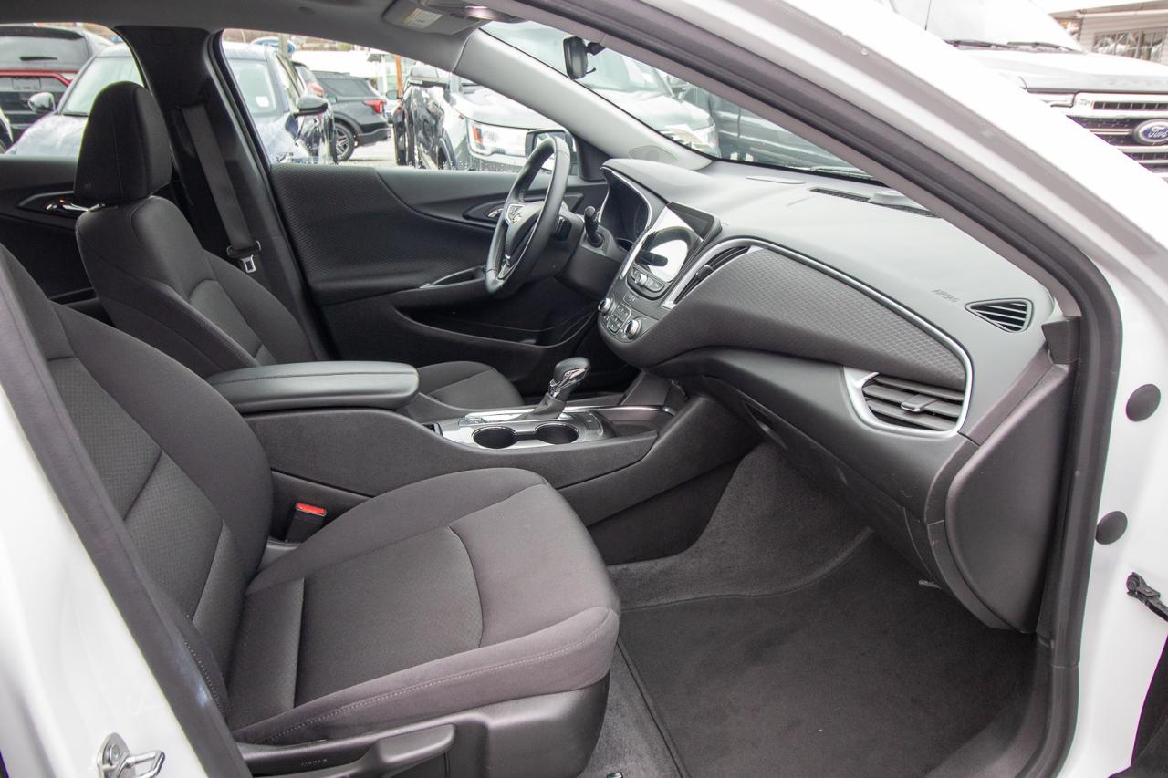 2023 Chevrolet Malibu 1LT Photo5