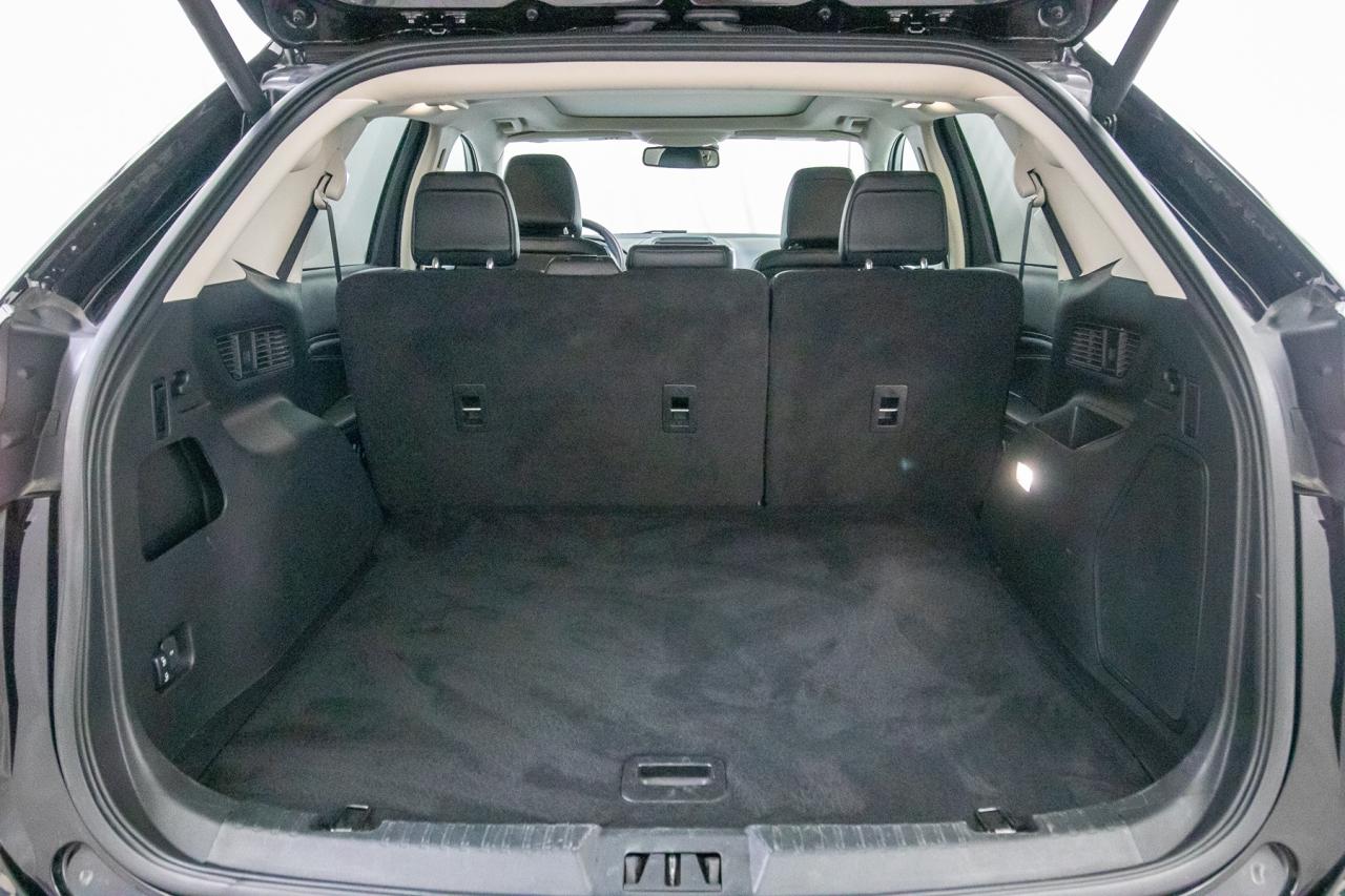 2024 Ford Edge Titanium AWD Photo5