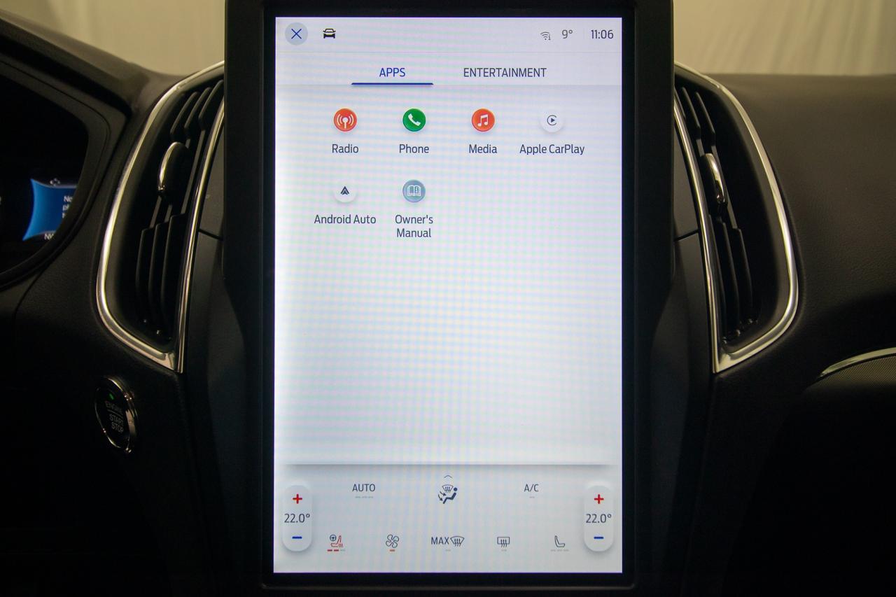 2024 Ford Edge Titanium AWD Photo5