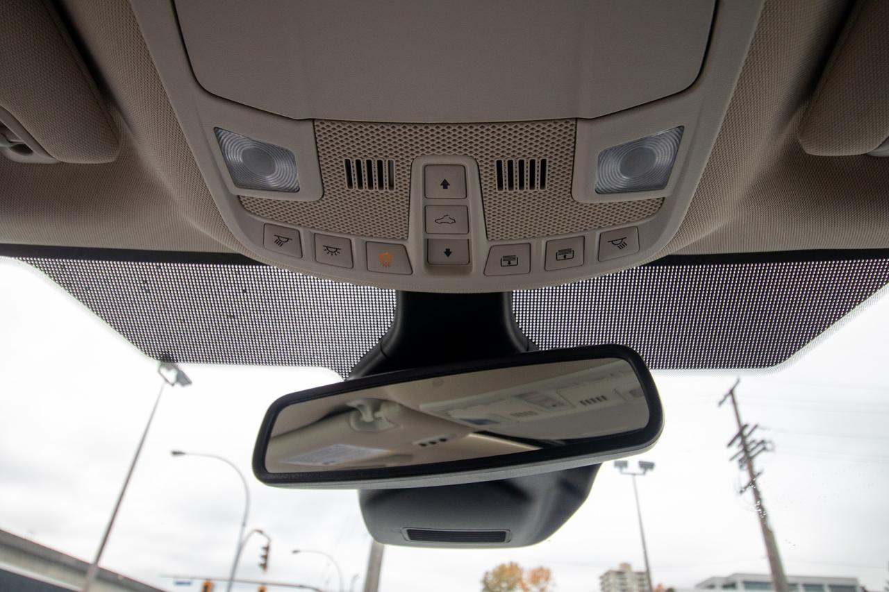 2024 Ford Edge Titanium AWD Photo5