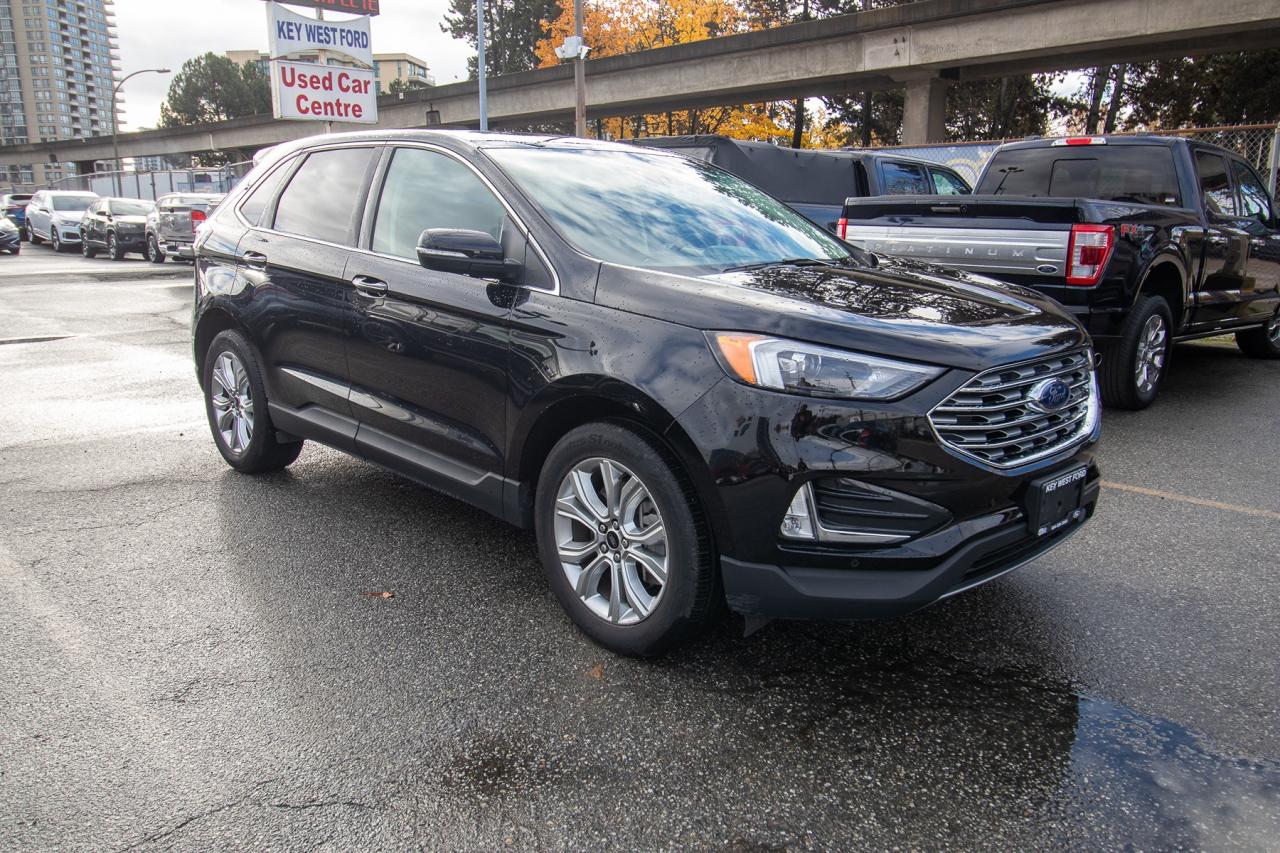 2024 Ford Edge Titanium AWD Photo