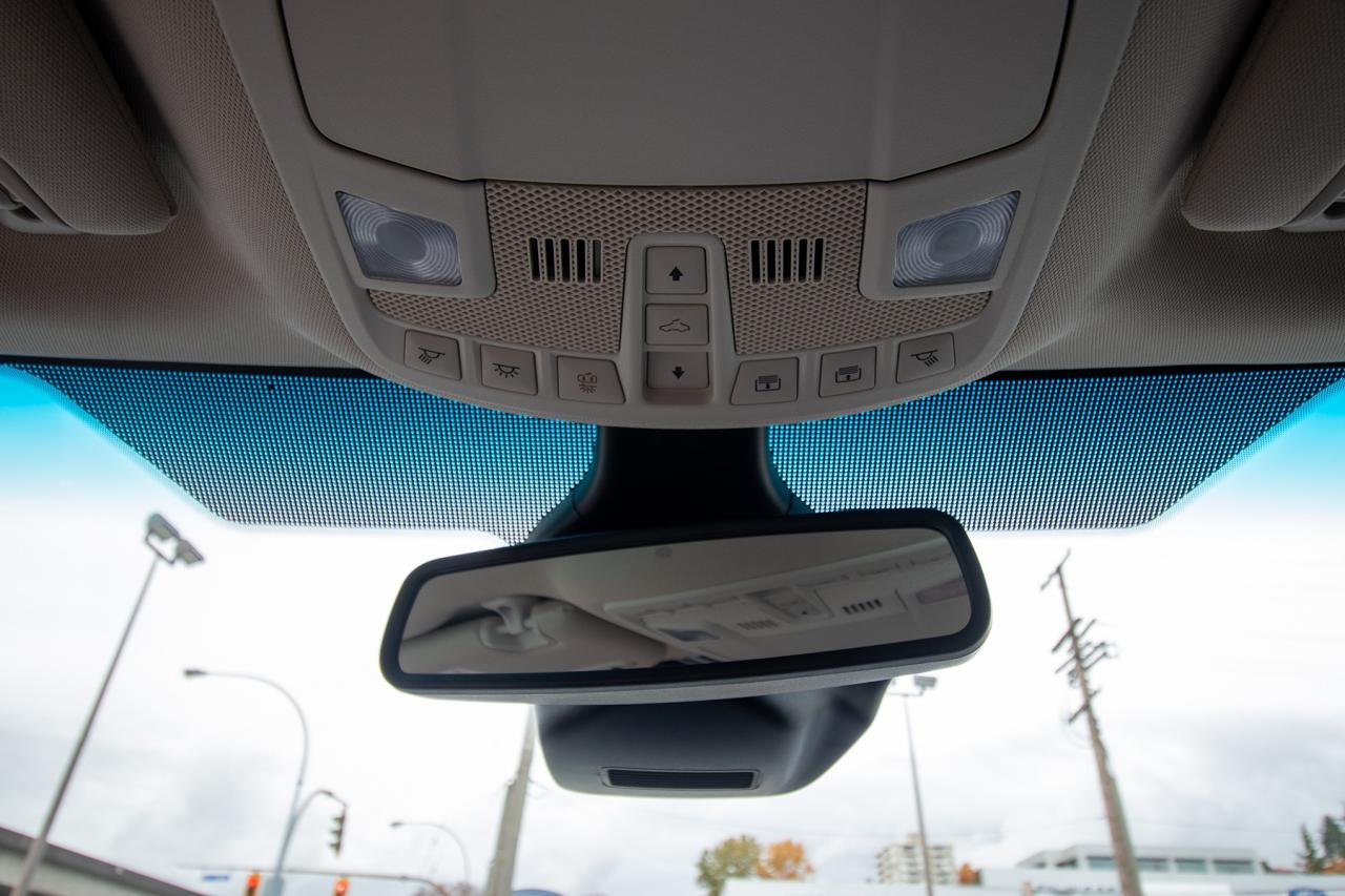 2024 Ford Edge Titanium AWD Photo5