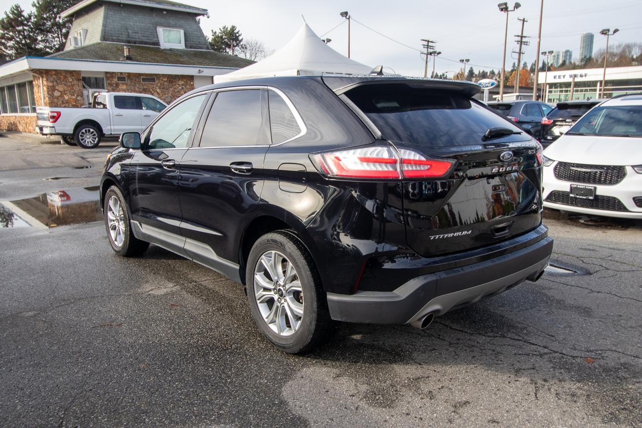 2024 Ford Edge Titanium AWD Photo5