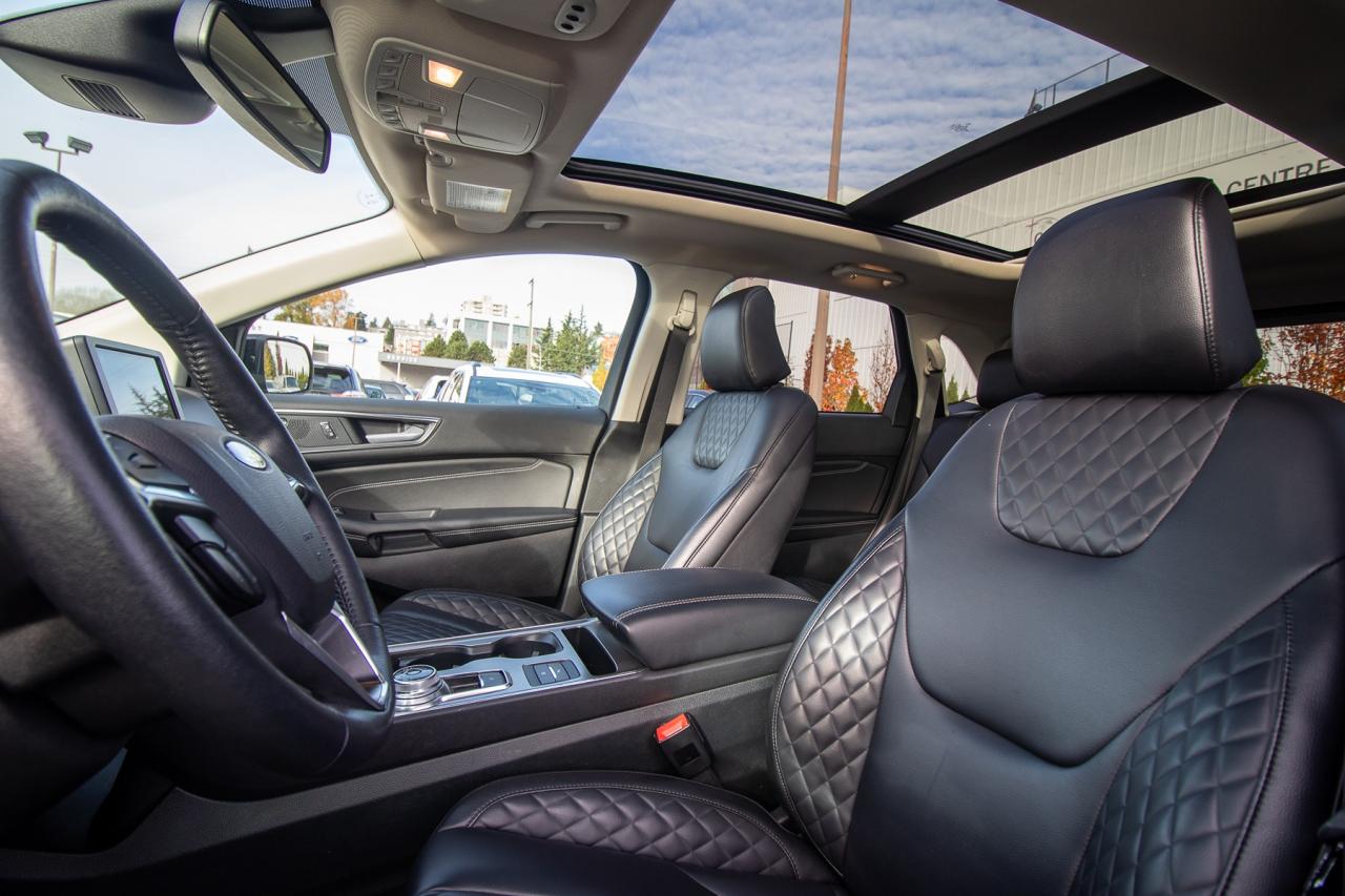 2024 Ford Edge Titanium AWD Photo5