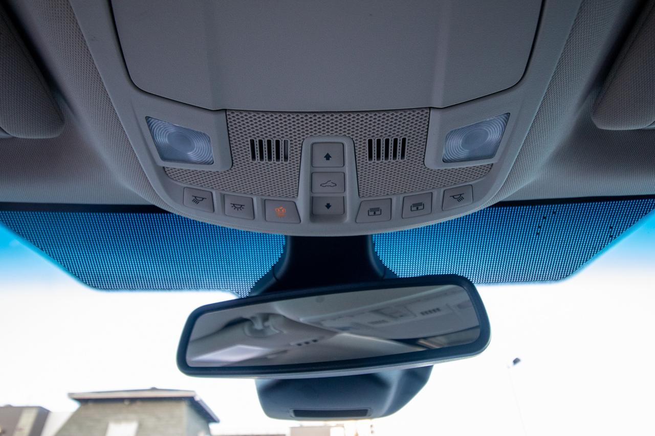 2024 Ford Edge Titanium AWD Photo5