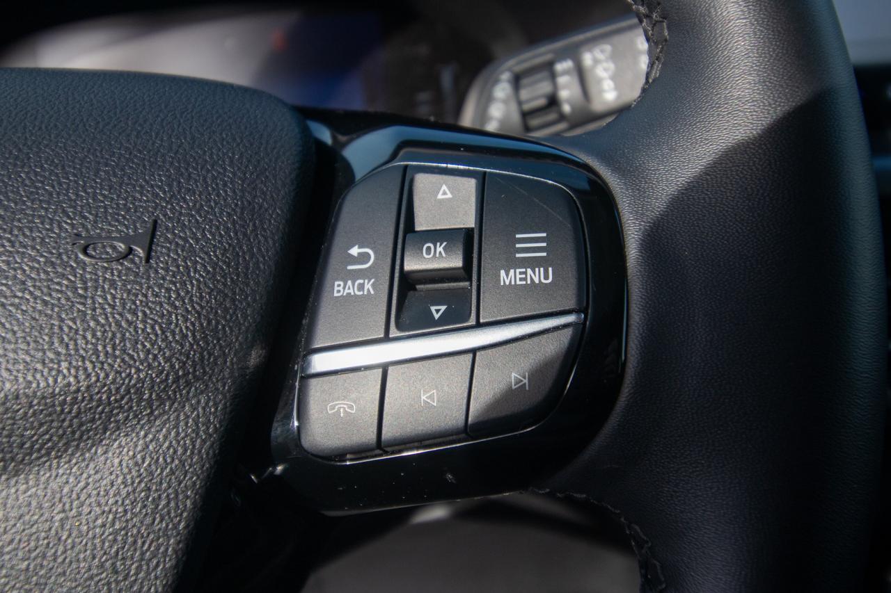 2024 Ford Escape PHEV Photo5