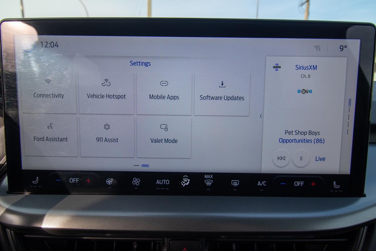 2024 Ford Escape PHEV Photo5