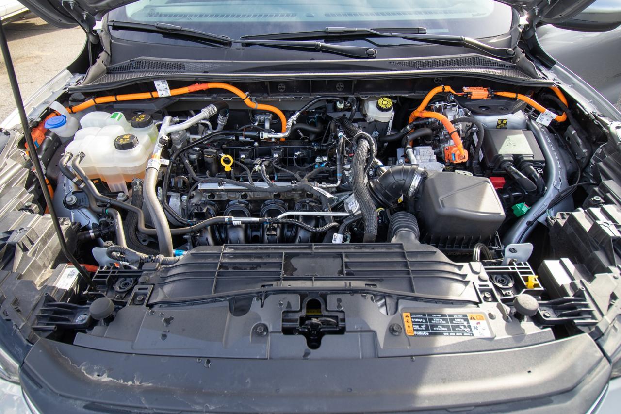 2024 Ford Escape PHEV Photo5