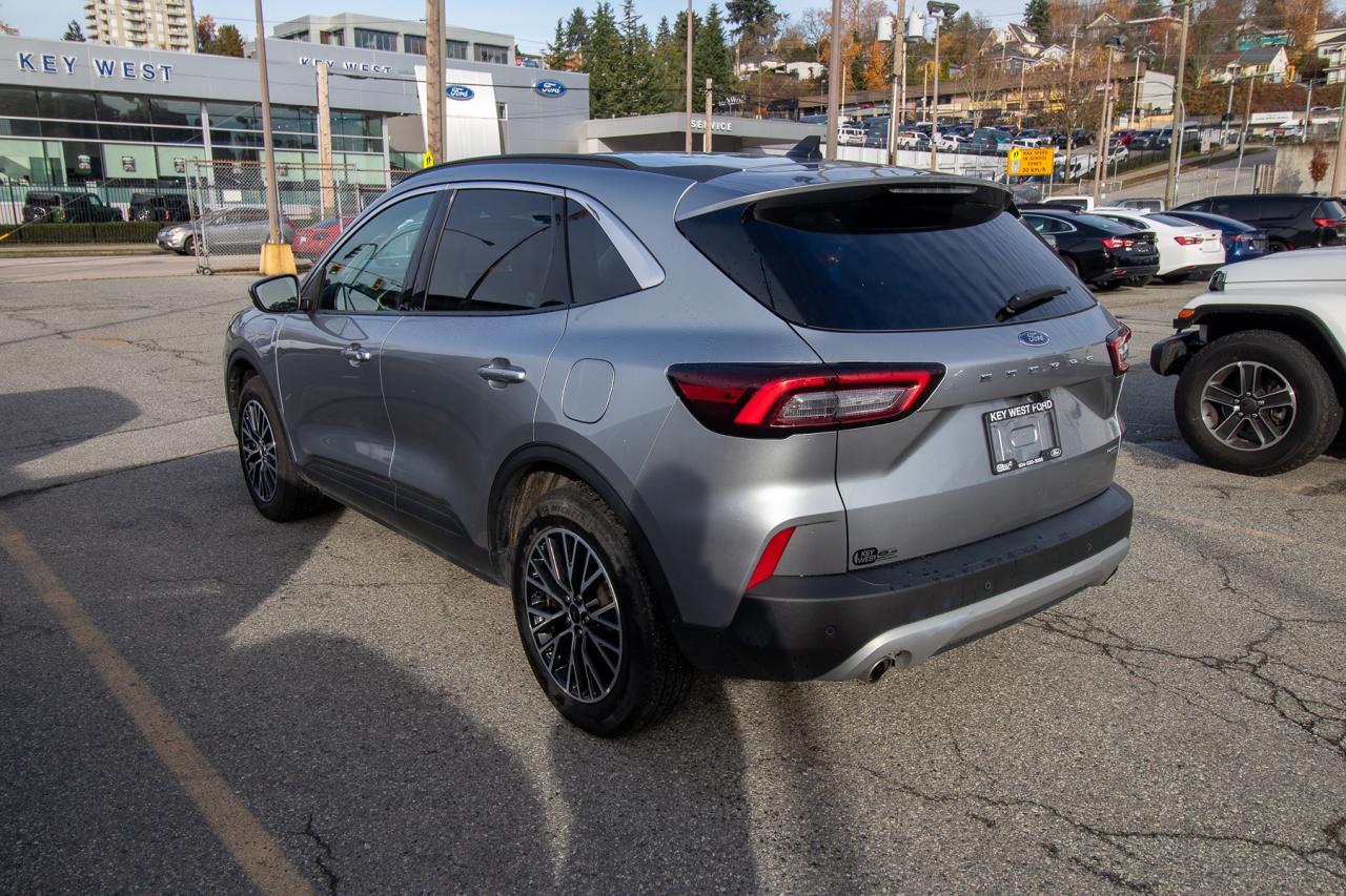 2024 Ford Escape PHEV Photo5
