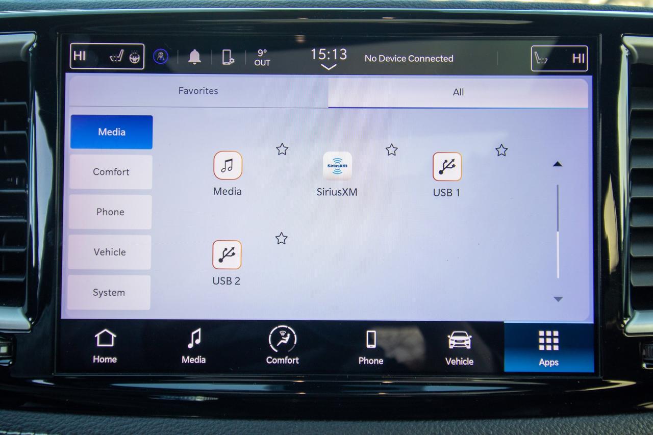 2023 Chrysler Pacifica Touring L Photo5