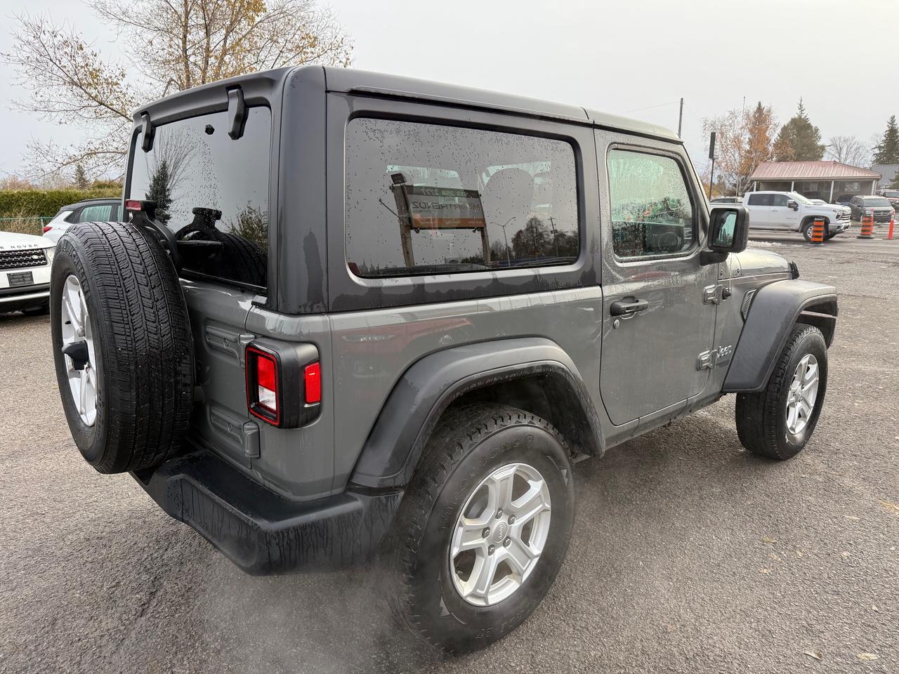 2021 Jeep Wrangler Sport Heated Steering and Seats! Photo4