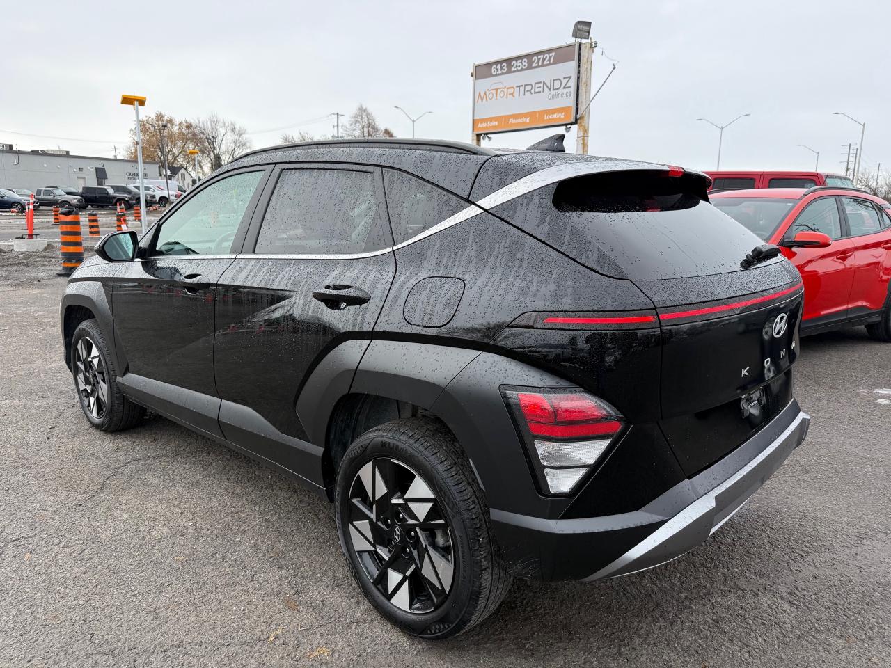 2024 Hyundai KONA 2.0L Preferred w/Trend Package Leather! Sunroof! AutoStart! Photo
