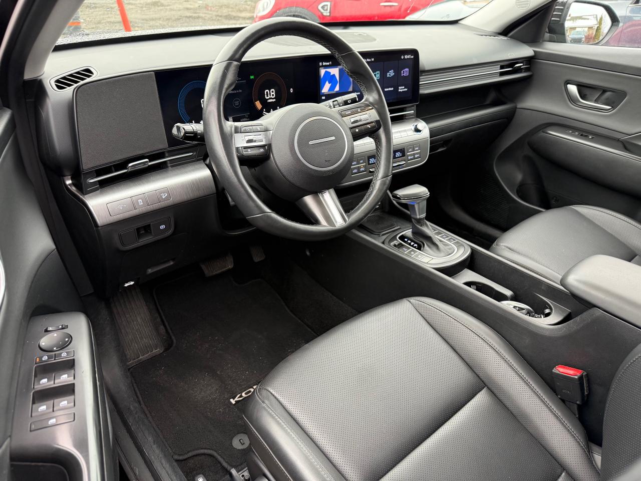 2024 Hyundai KONA 2.0L Preferred w/Trend Package Leather! Sunroof! AutoStart! Photo