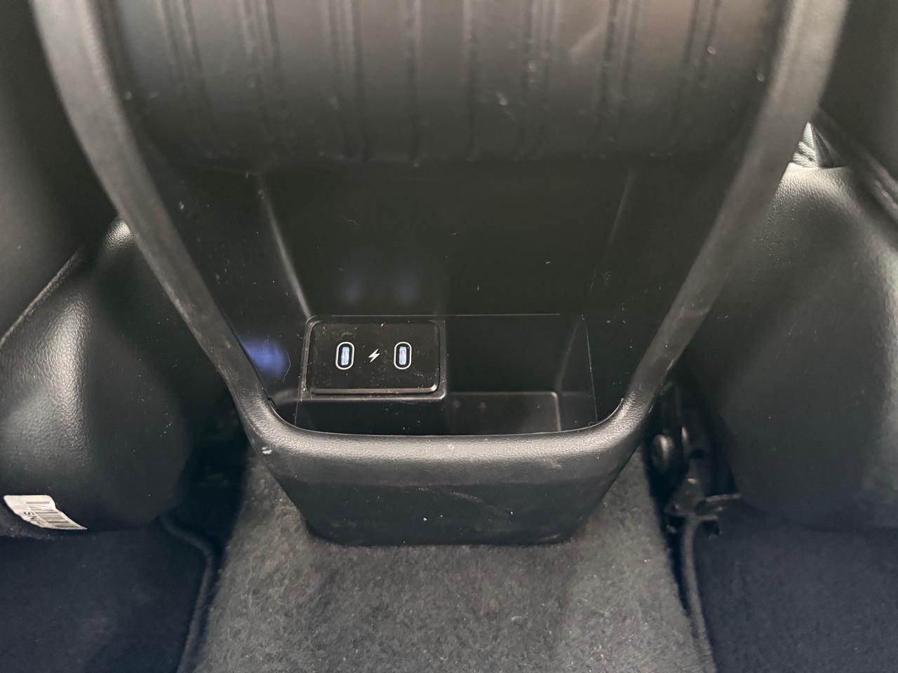 2024 Hyundai KONA 2.0L Preferred w/Trend Package Leather! Sunroof! AutoStart! Photo