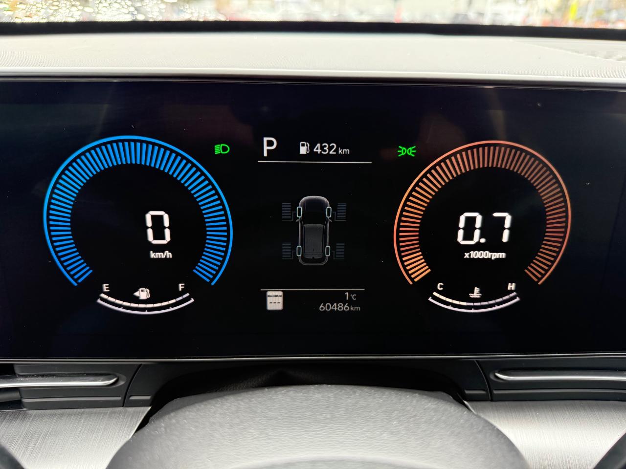 2024 Hyundai KONA 2.0L Preferred w/Trend Package Leather! Sunroof! AutoStart! Photo