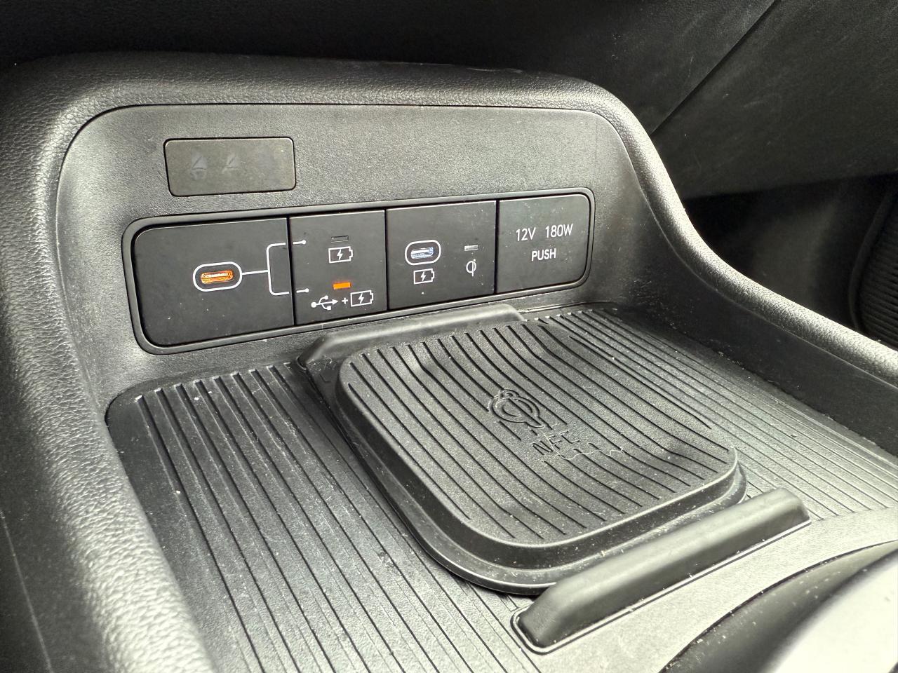 2024 Hyundai KONA 2.0L Preferred w/Trend Package Leather! Sunroof! AutoStart! Photo