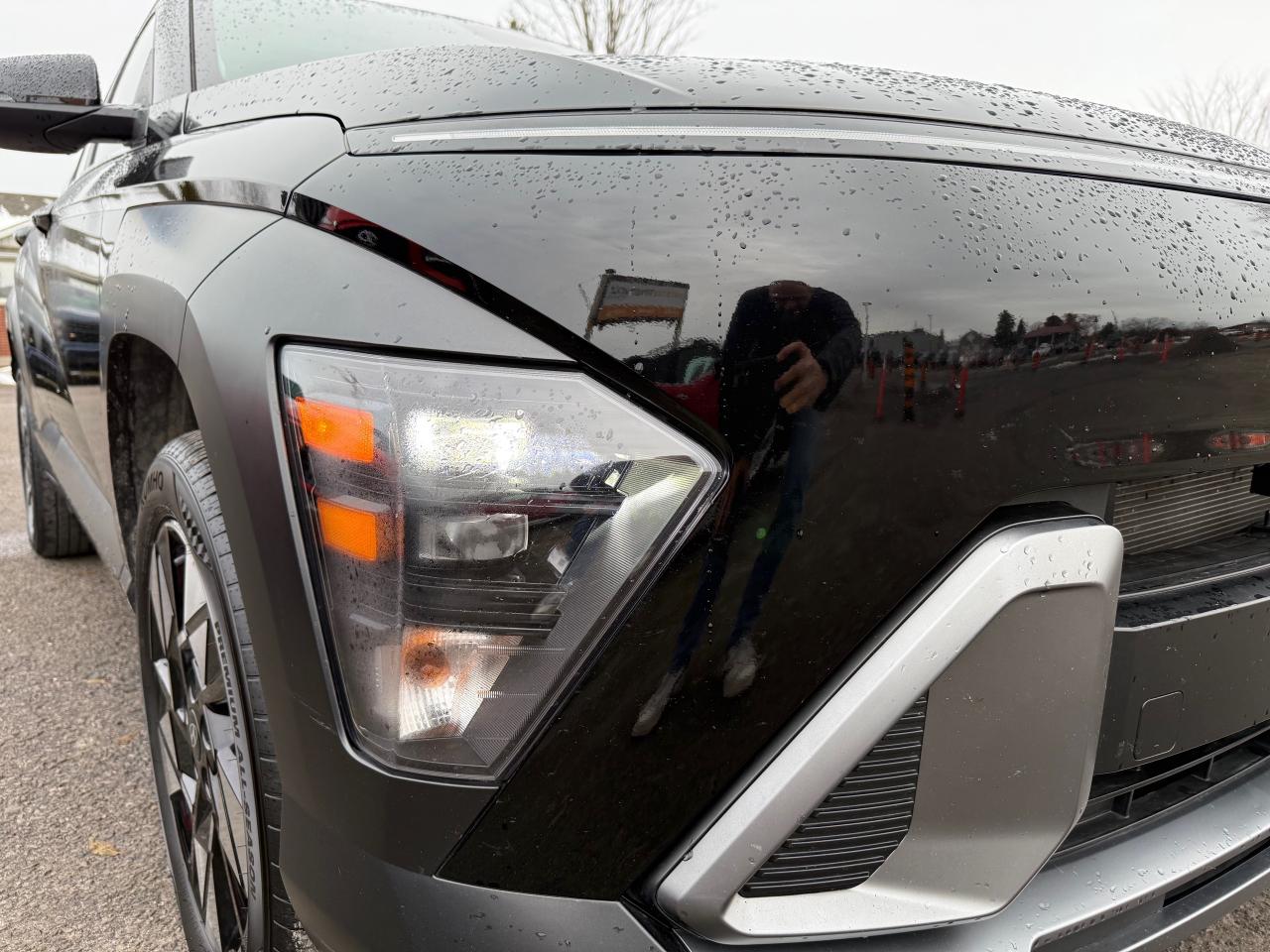 2024 Hyundai KONA 2.0L Preferred w/Trend Package Leather! Sunroof! AutoStart! Photo