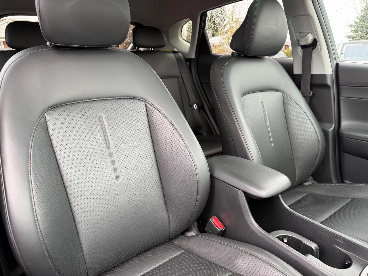 2024 Hyundai KONA 2.0L Preferred w/Trend Package Leather! Sunroof! AutoStart! Photo