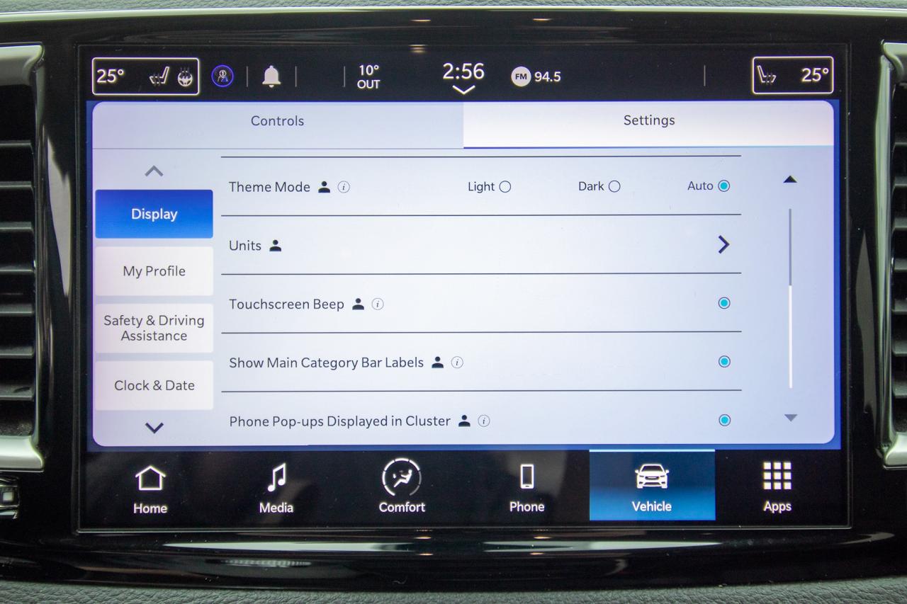 2023 Chrysler Pacifica Touring L Photo5