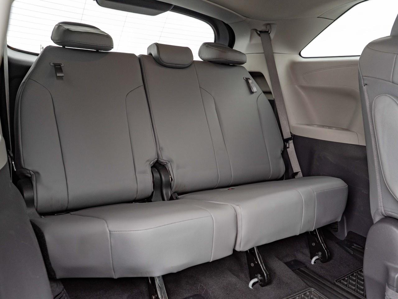 2021 Toyota Sienna XLE 7-Passenger AWD Photo