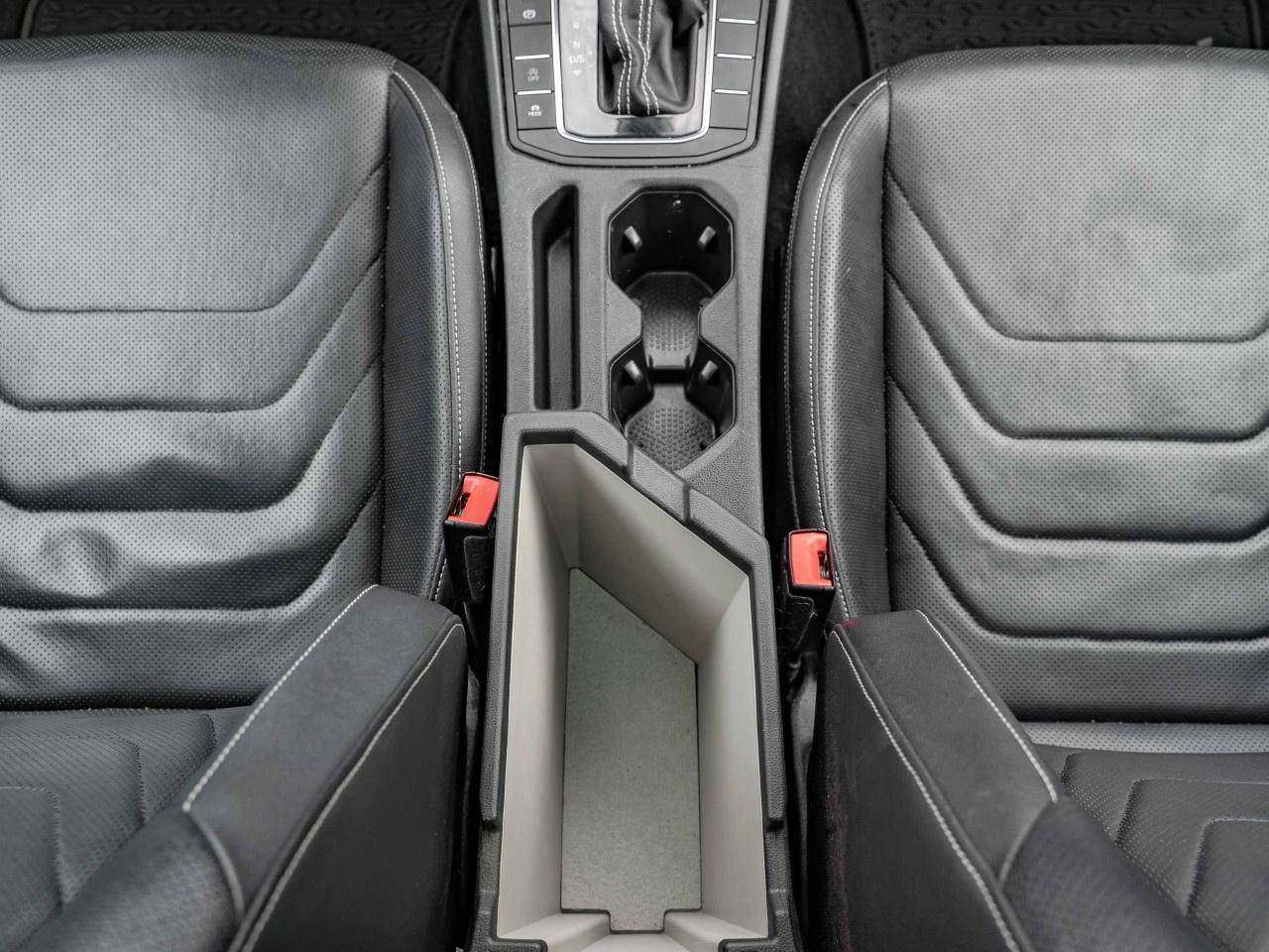 2021 Volkswagen Jetta Execline Auto Photo