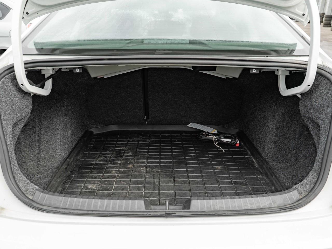 2021 Volkswagen Jetta Execline Auto Photo