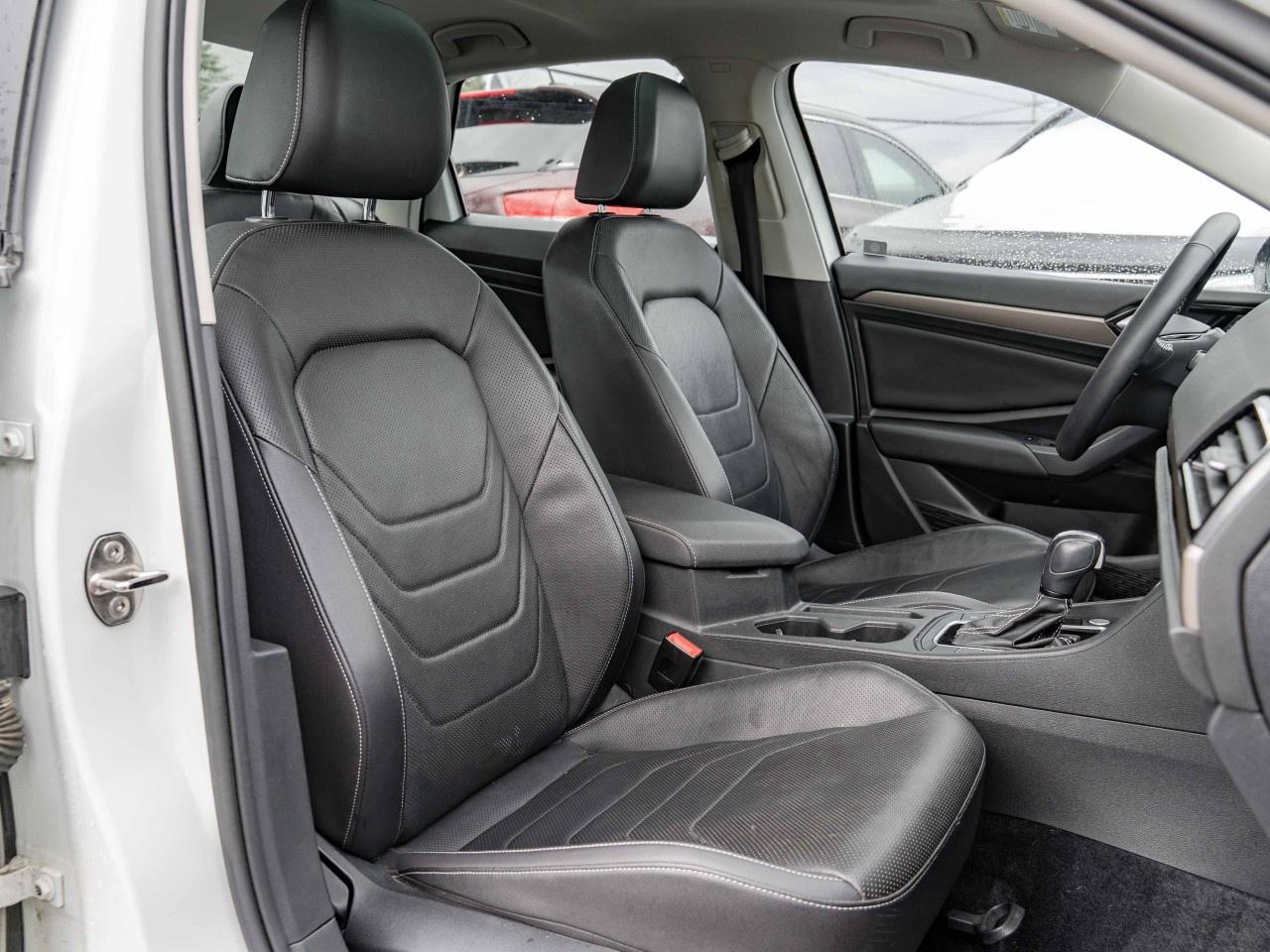 2021 Volkswagen Jetta Execline Auto Photo