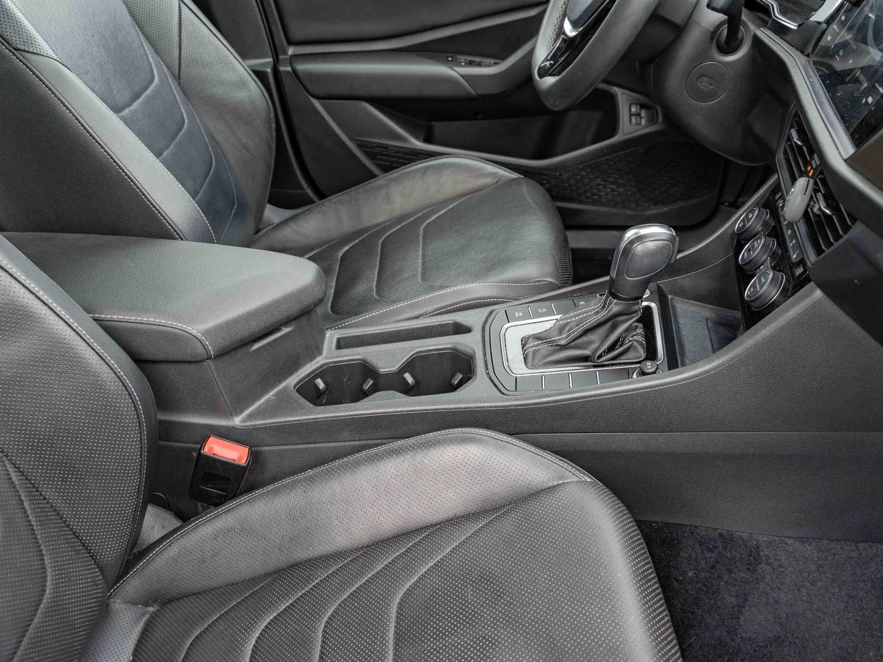 2021 Volkswagen Jetta Execline Auto Photo