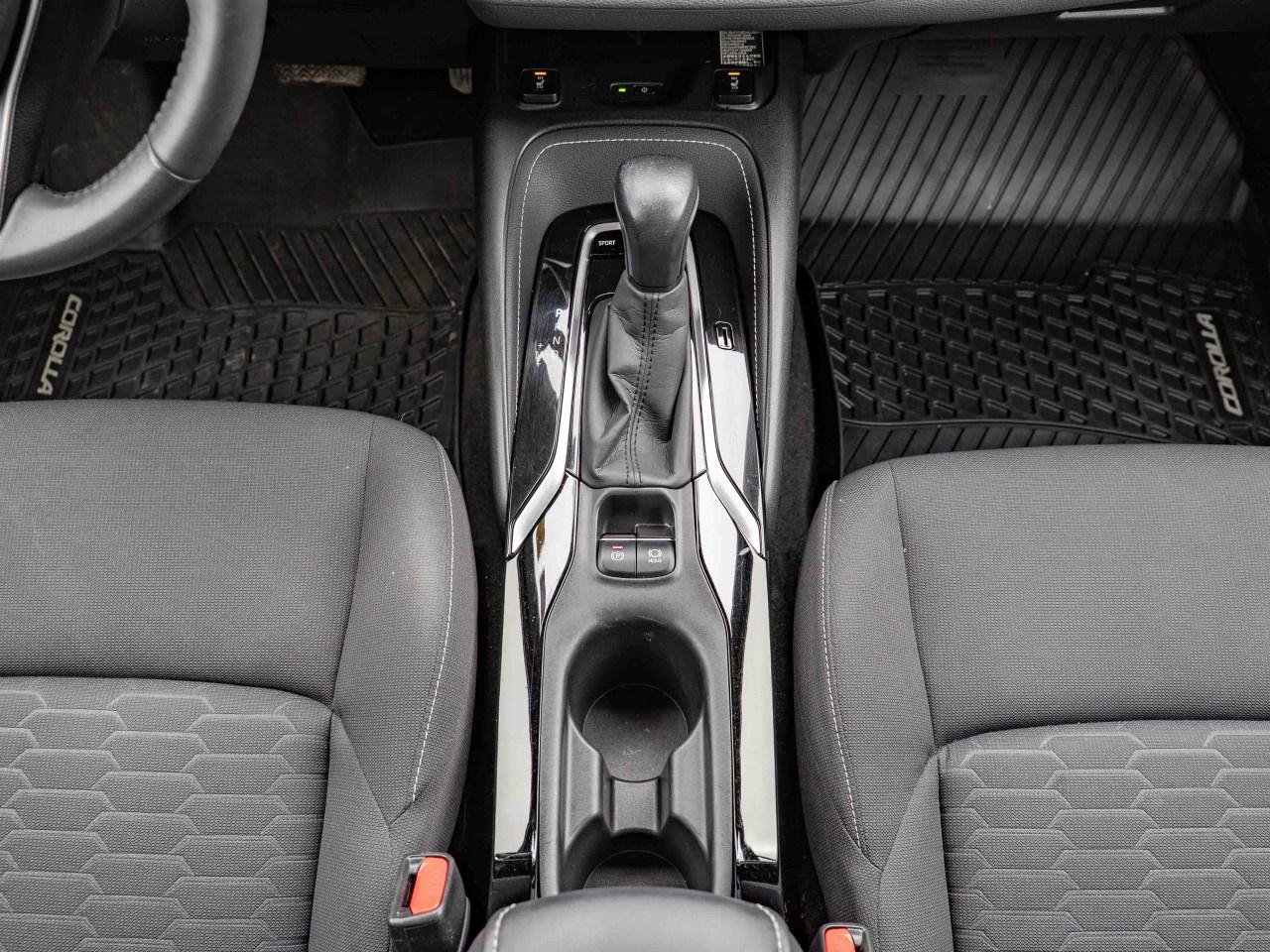 2021 Toyota Corolla Hatchback CVT Photo