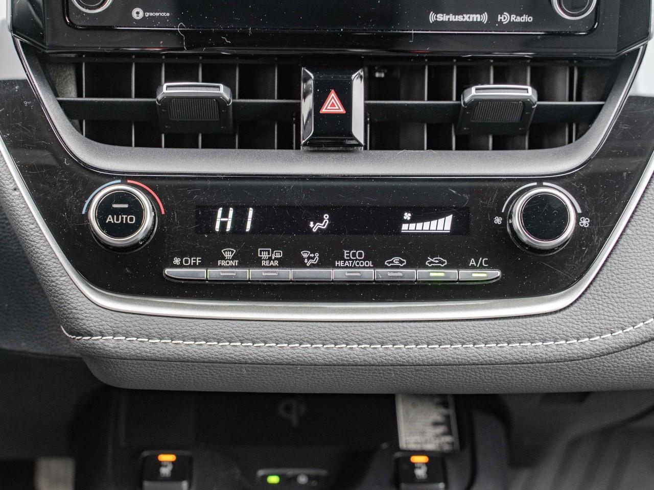 2021 Toyota Corolla Hatchback CVT Photo