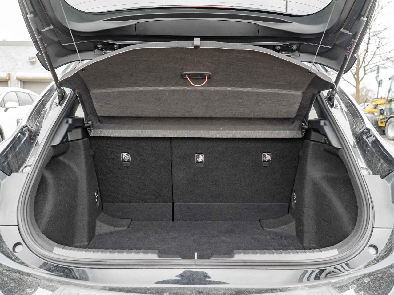 2021 Toyota Corolla Hatchback CVT Photo