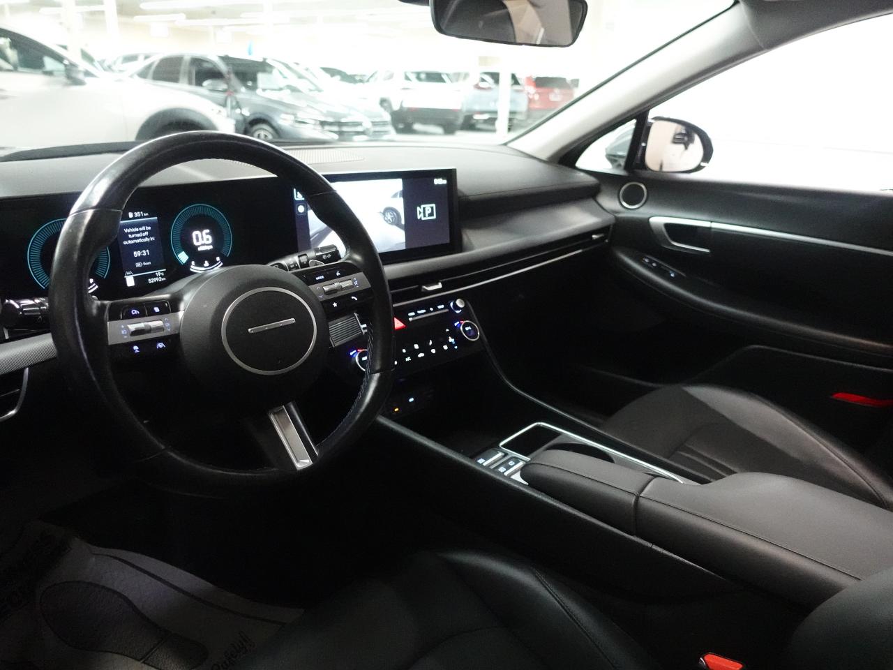 2024 Hyundai Sonata PREFERRED | Trend Pkg | Leather | Pano roof | BSM Photo