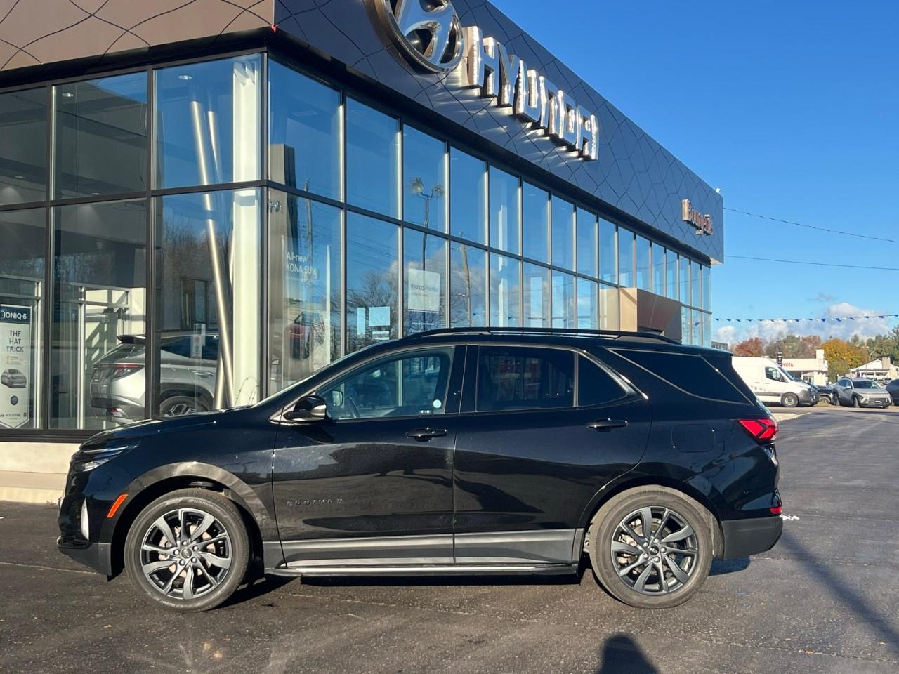 2022 Chevrolet Equinox AWD RS Photo
