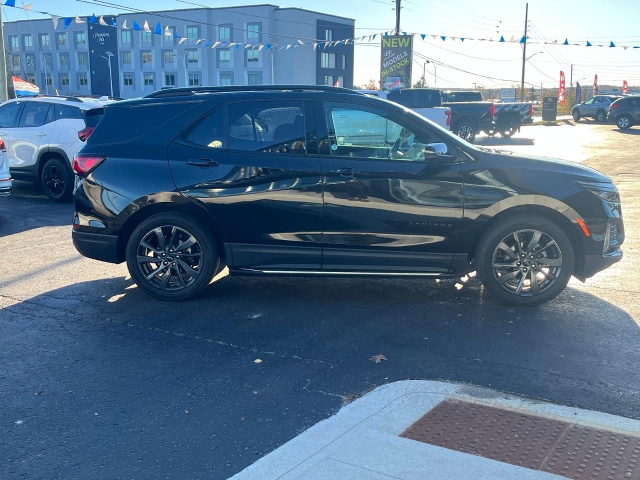 2022 Chevrolet Equinox AWD RS Photo