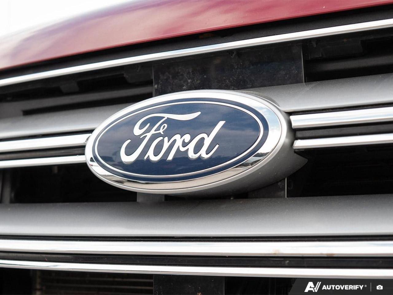 2018 Ford Edge SEL Photo