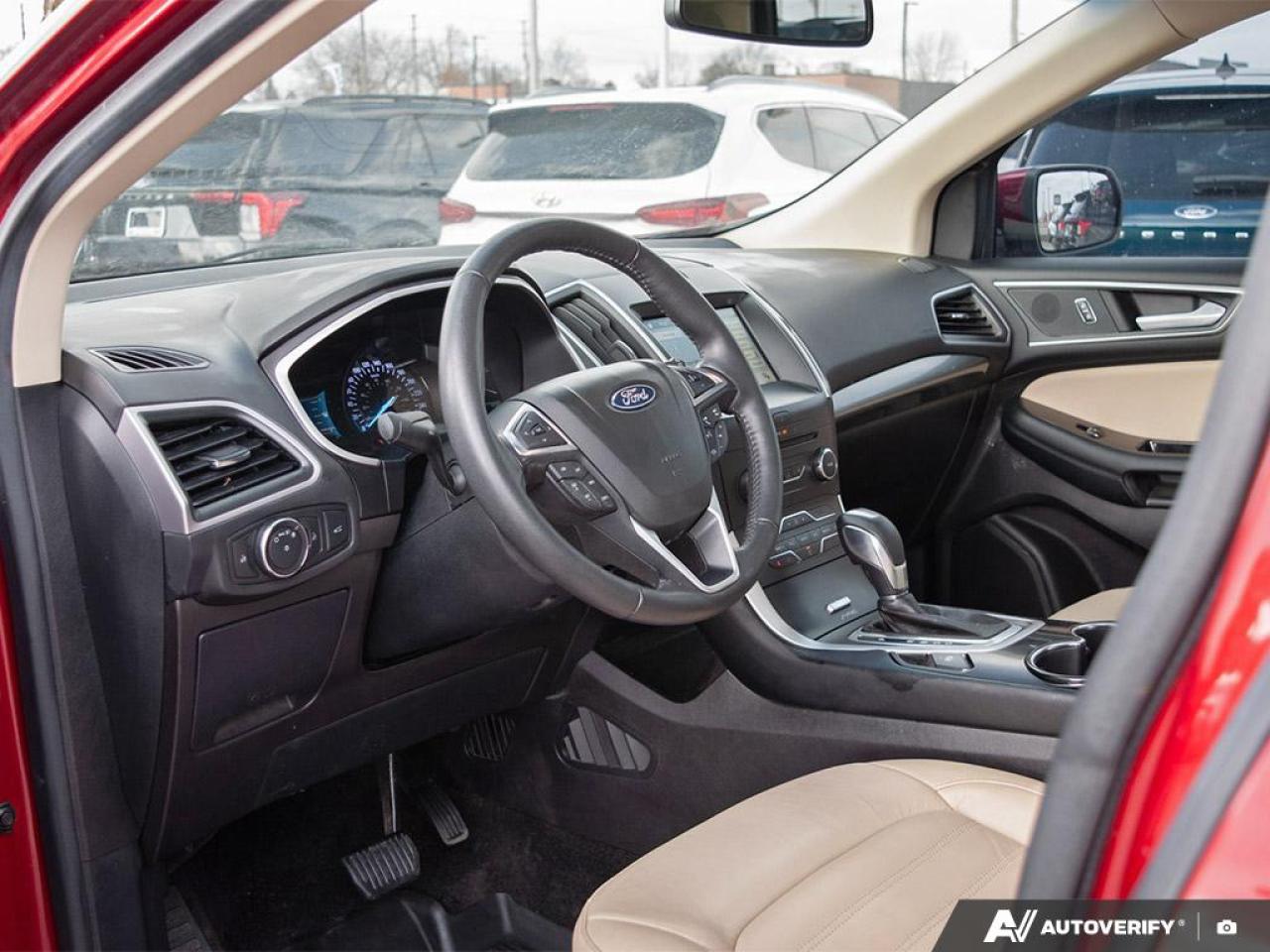 2018 Ford Edge SEL Photo